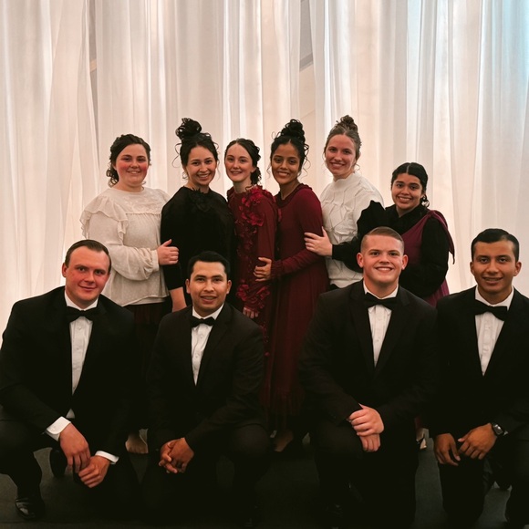 Meet your Posher, Amber - Picture 11 of 15